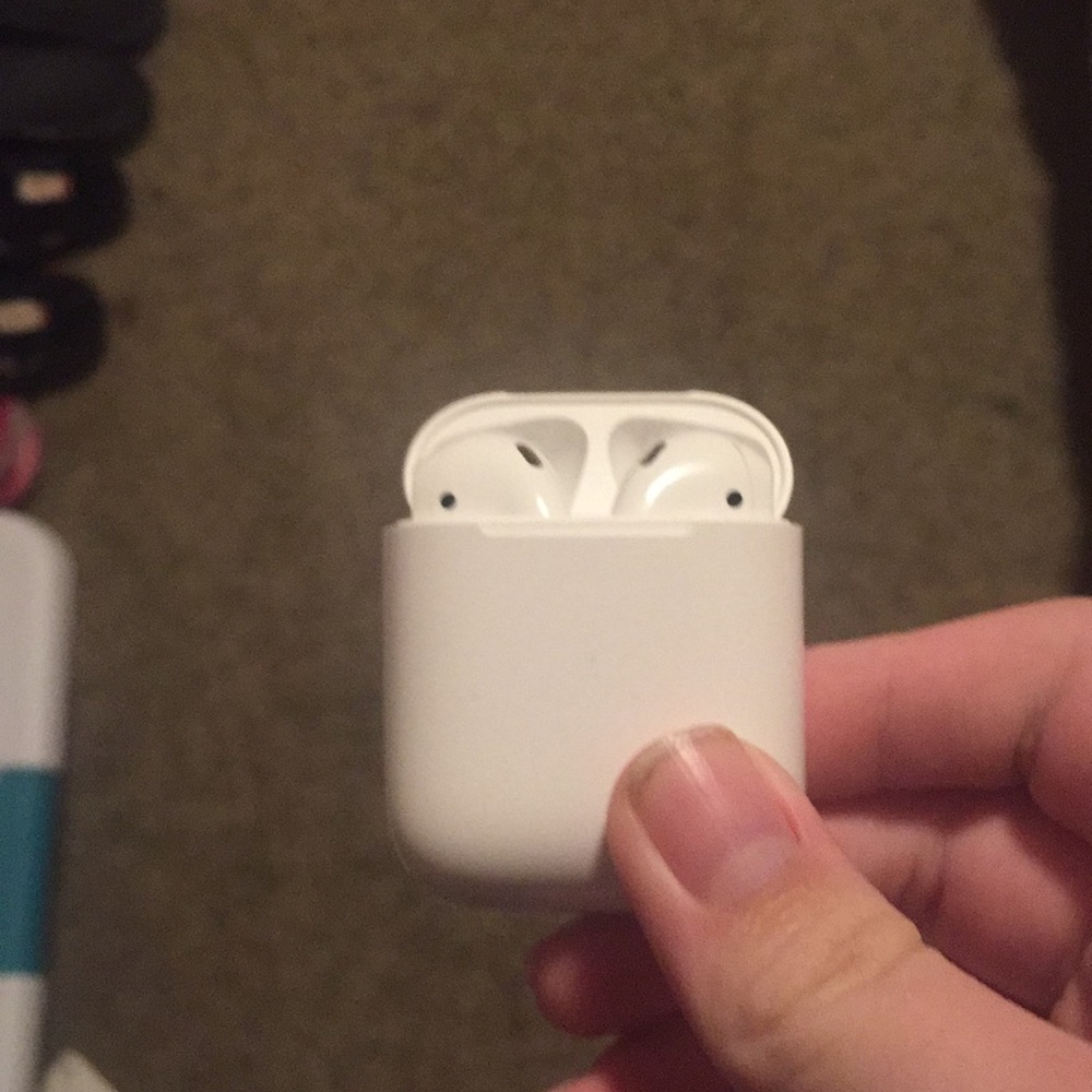 Air Pods with wireless charging case